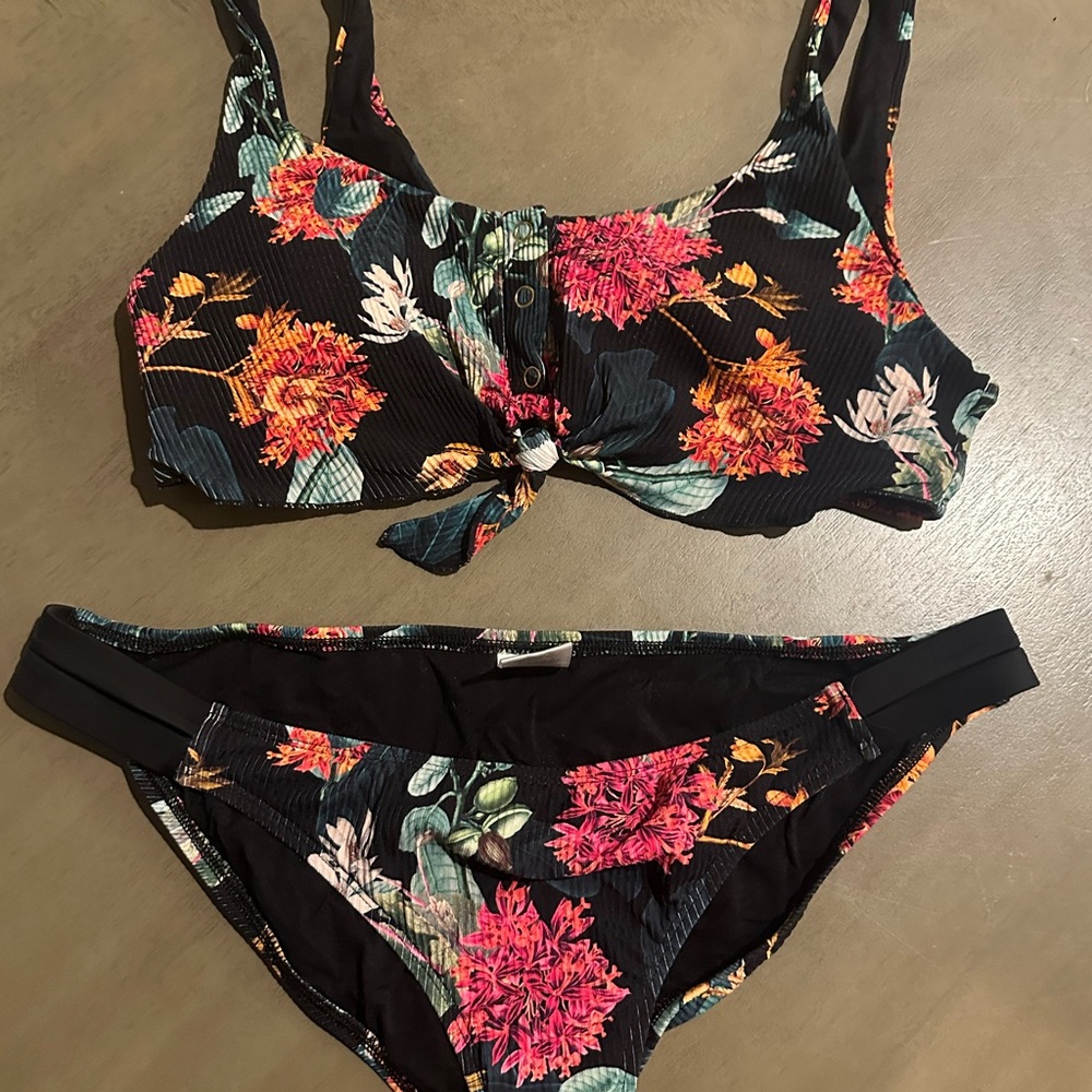 Body Glove Black Floral Bikini Bottom